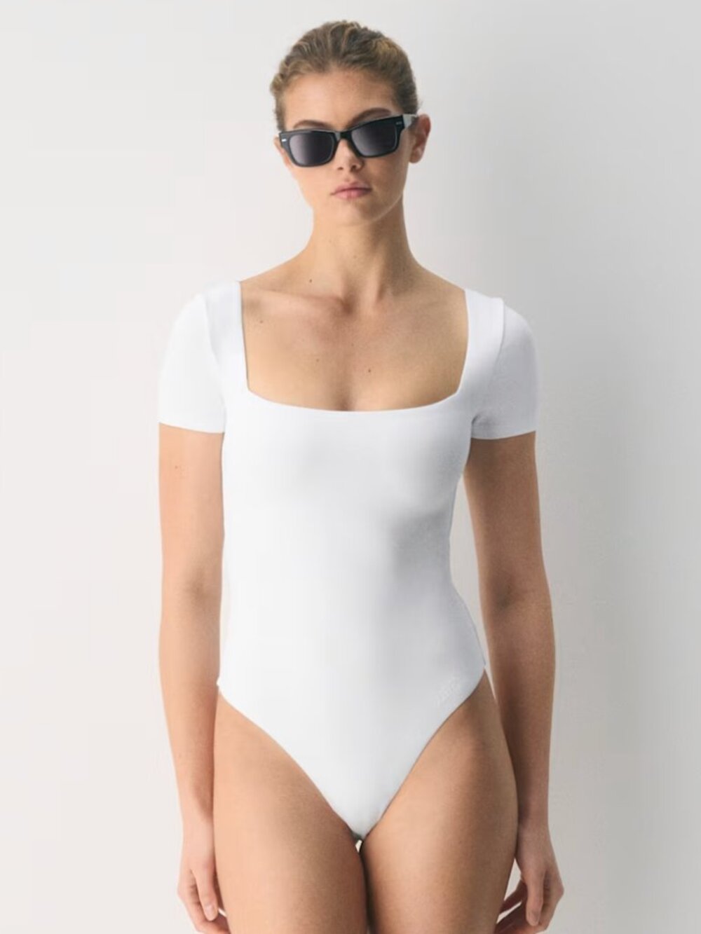 Aritzia Original Contour Manner Bodysuit White Small